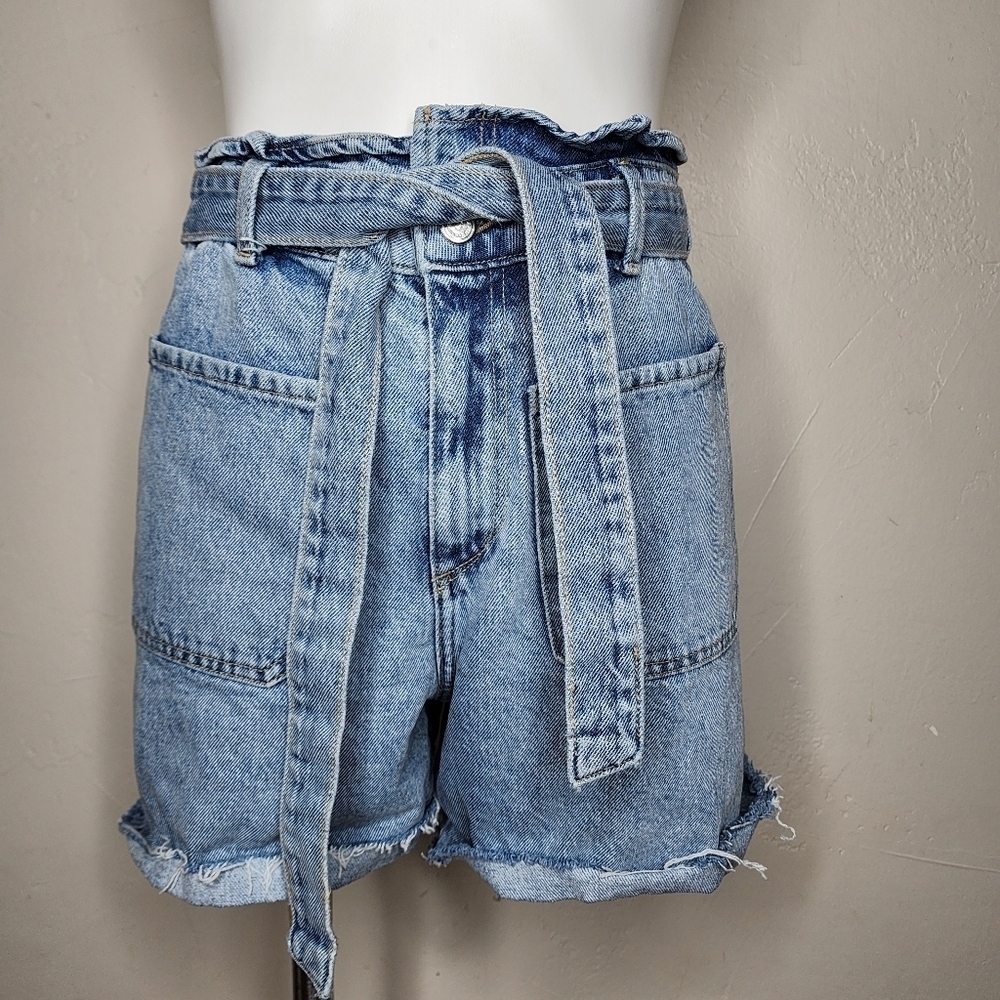 Zara Light Blue Jean Shorts with Belt